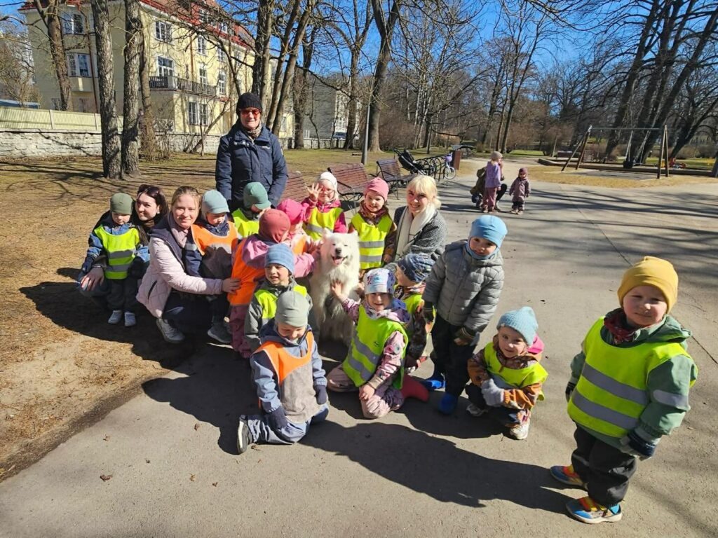 Coca lasteaias külas