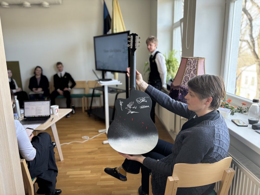 8. klassi loovtööde kaitsmine 8. klassi loovtööde kaitsmine